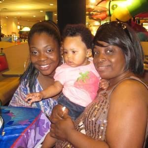 Meet your Posher, Yolanda